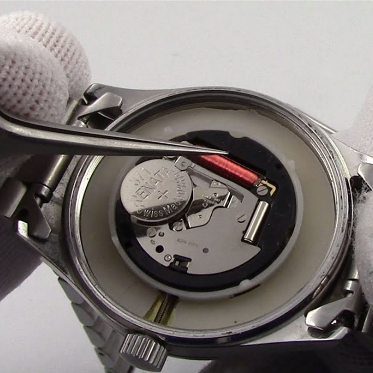 How to Replace Your Watch Batteries