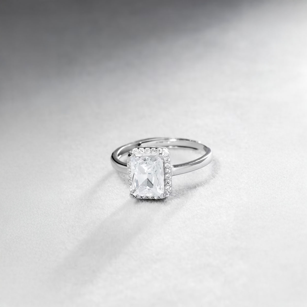 Marquise Diamond Engagement Rings