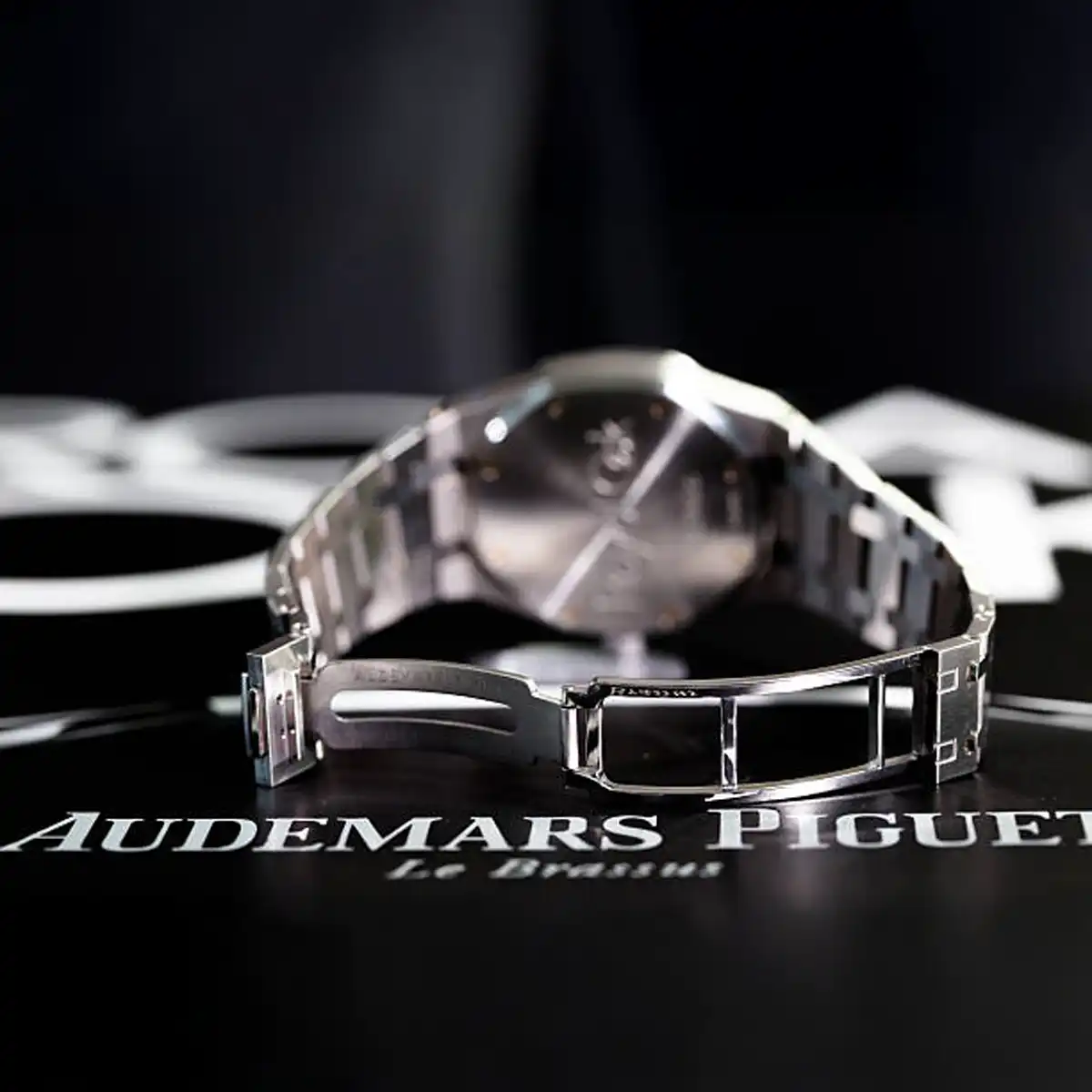 Audemars Piguet Royal Oak – A Story of Steel, Spirit and Swiss Genius